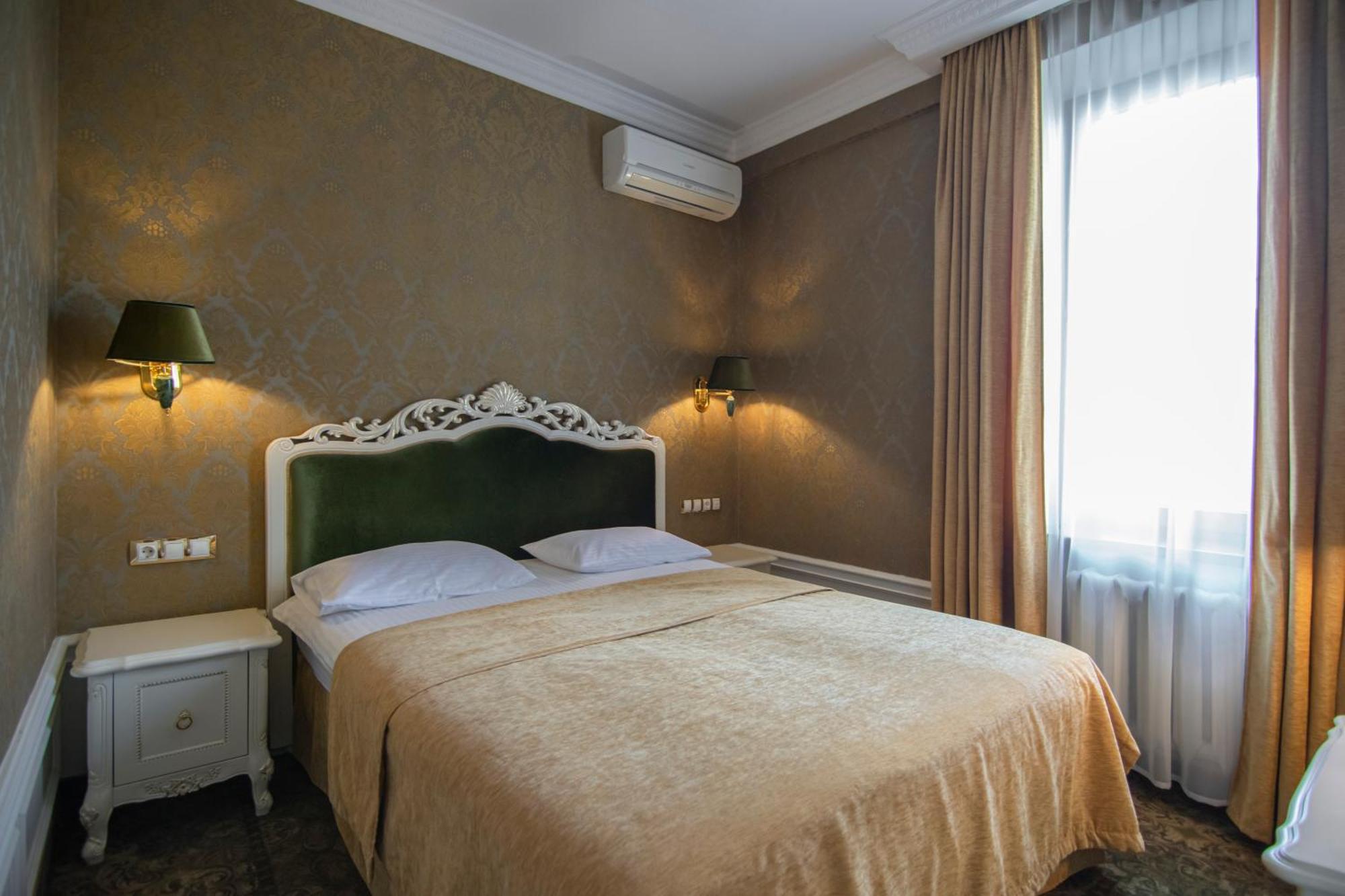 Royal Olympic Hotel Kyiv Exterior photo